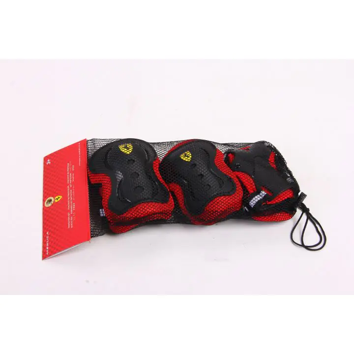 Аксесоар за велосипед Disney Комплект детски протектори Ferrari Протектори за тяло, 26131