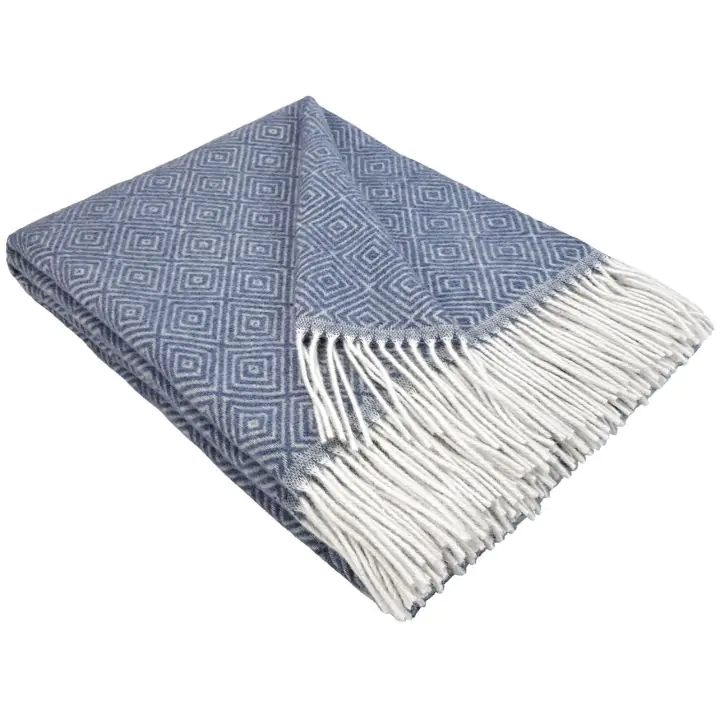 Синьо одеяло от вълнени кубчета - съчетание на дизайн и топлина, (22301)