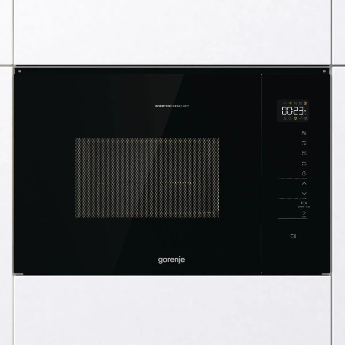 Микровълнова фурна за вграждане Gorenje BMI251SG3BG, 25 литра, грил, черен, (13650): Челен изглед на фурната