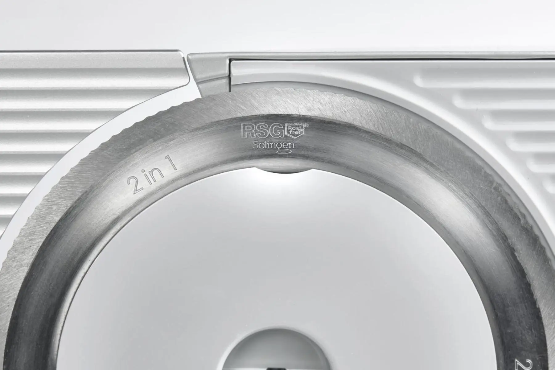 Електрическа резачка GORENJE R708A, 100W, Нож Solingen, (21361): Кръгъл режещ нож